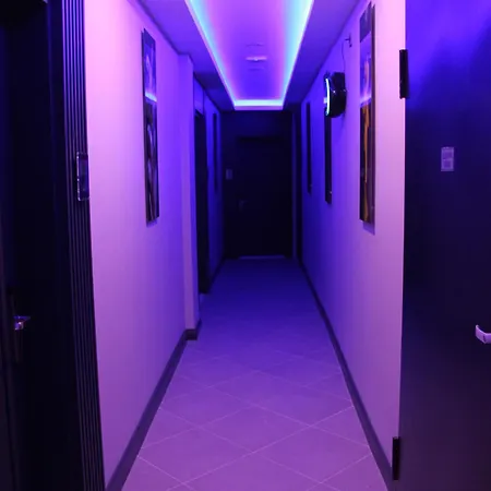 216 Silver Hotel 3*