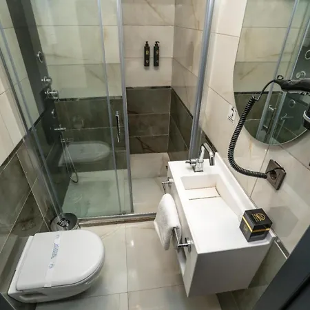 Hotel 216 Silver 3*