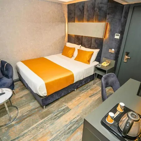 216 Silver Hotell 3*